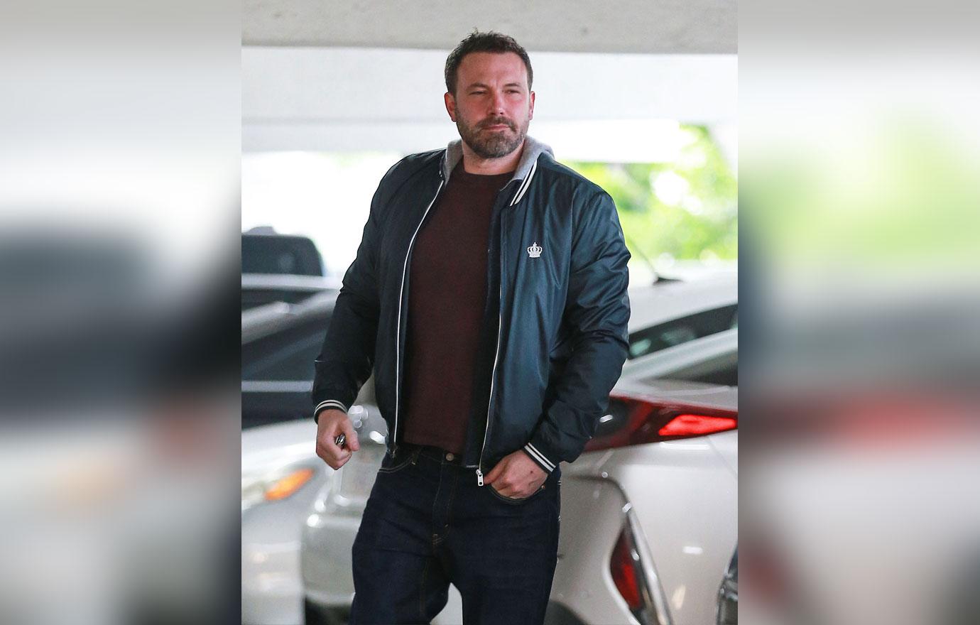 FFN_Affleck_Ben_STOIA_EXC_032117_52351646