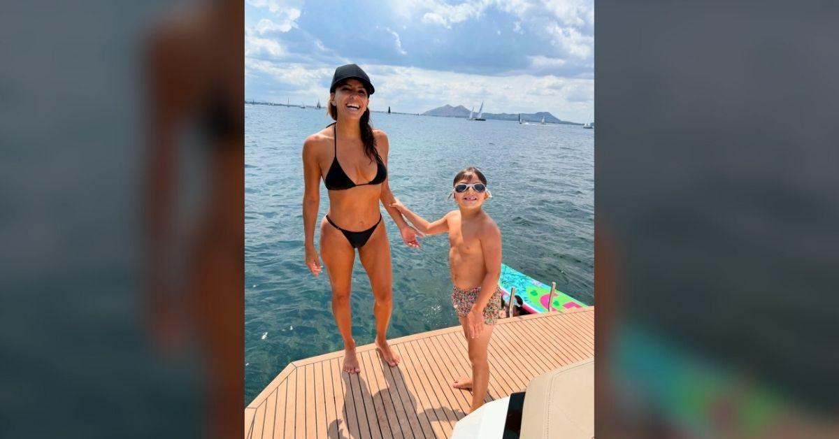 Photo of Eva Longoria looked stunning in a black bikini.