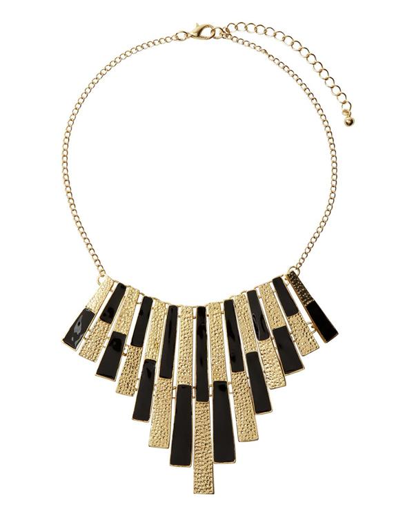 Statement necklace