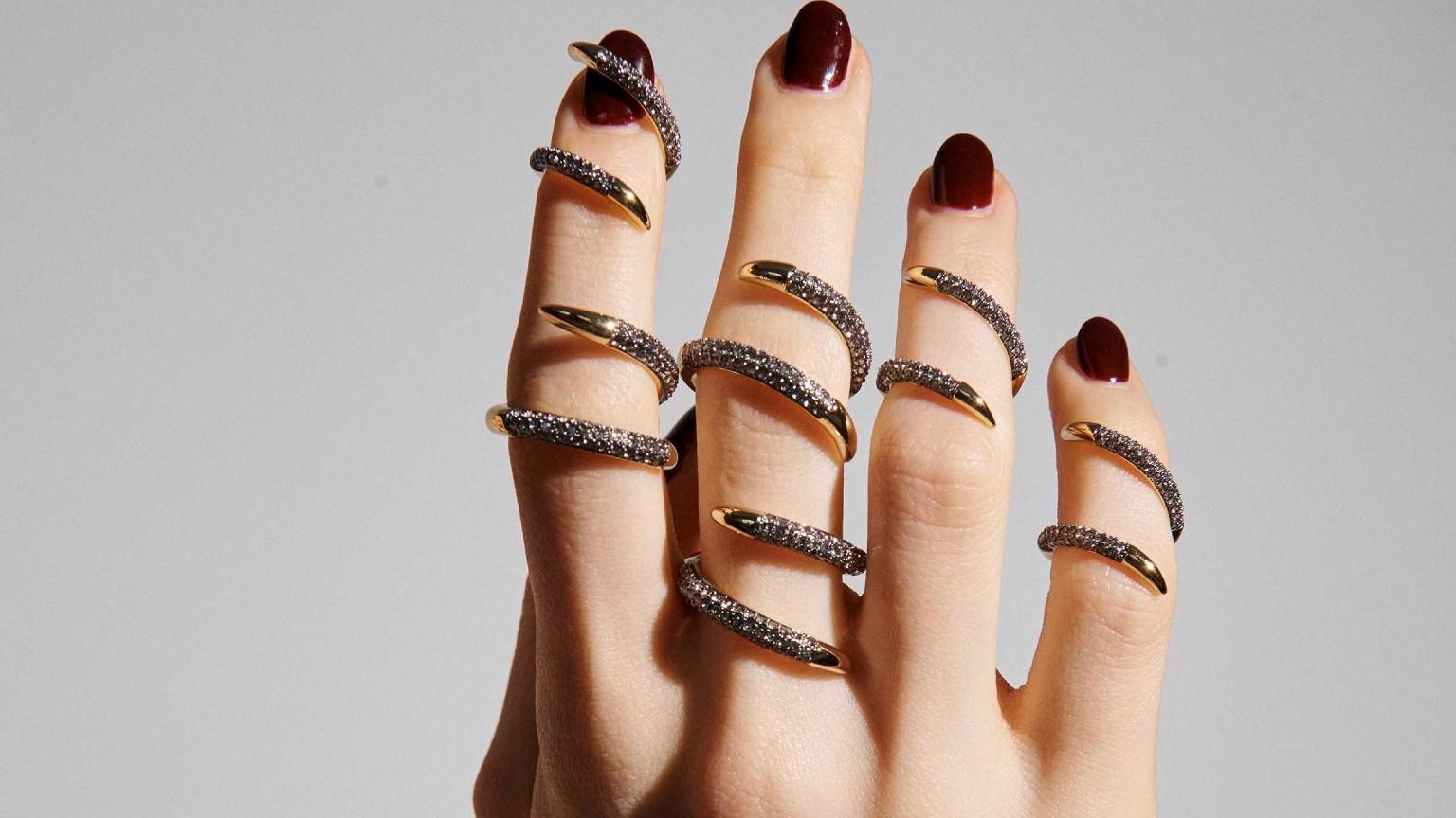 Photo of a vesey ring stack.