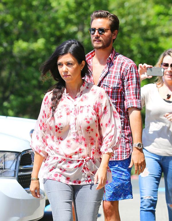 Kourteny kardashian scott disick 01 splash