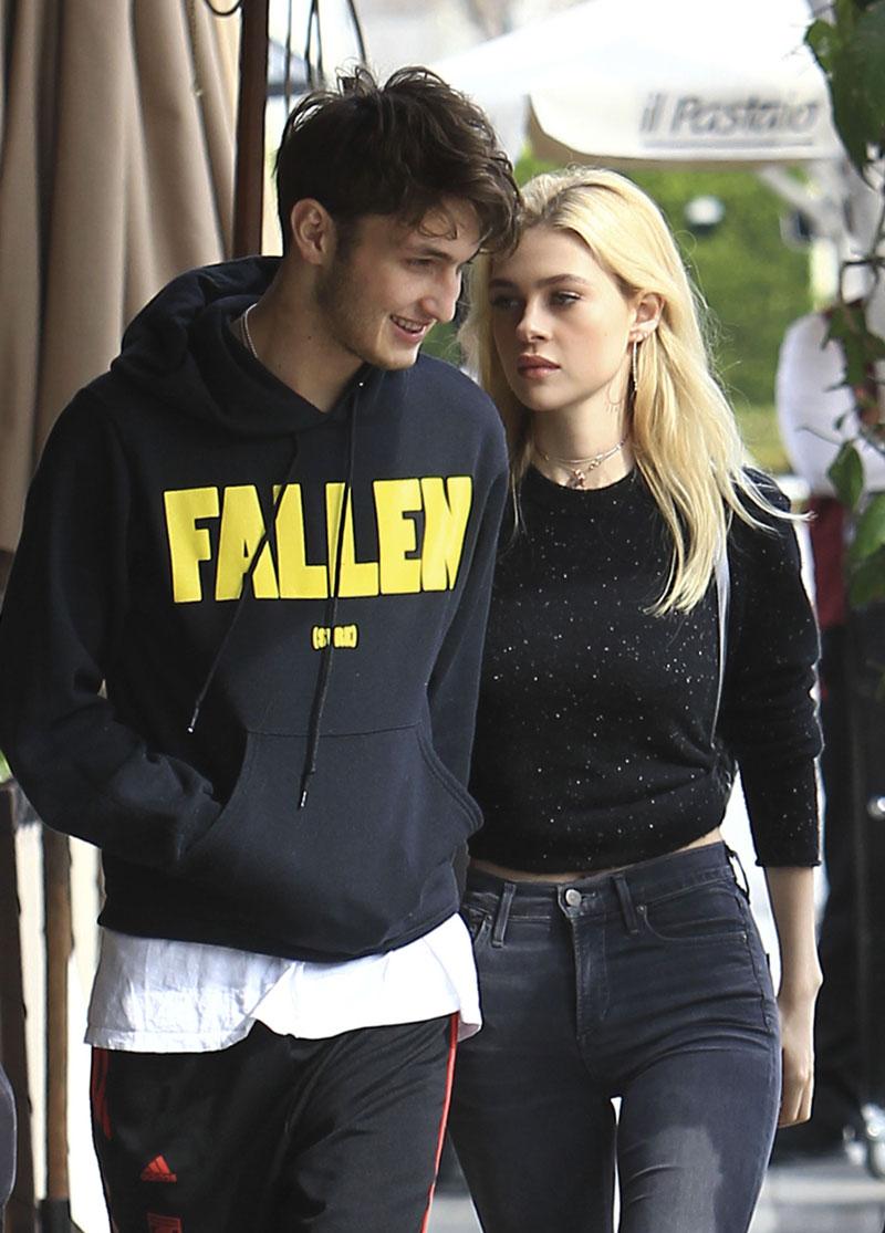 Anwar Hadid Dating Justin Bieber Nicola Peltz 01