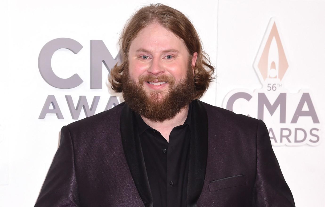 Savannah Chrisley Uses Ex's Kroger Fuel Points At Gas Station