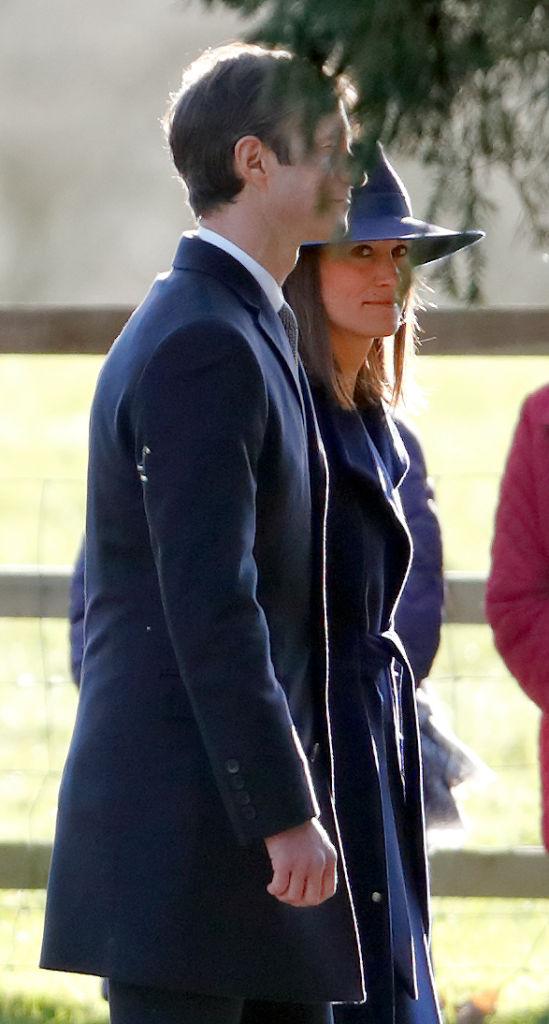 pregnant kate middleton sister pippa church pics 05