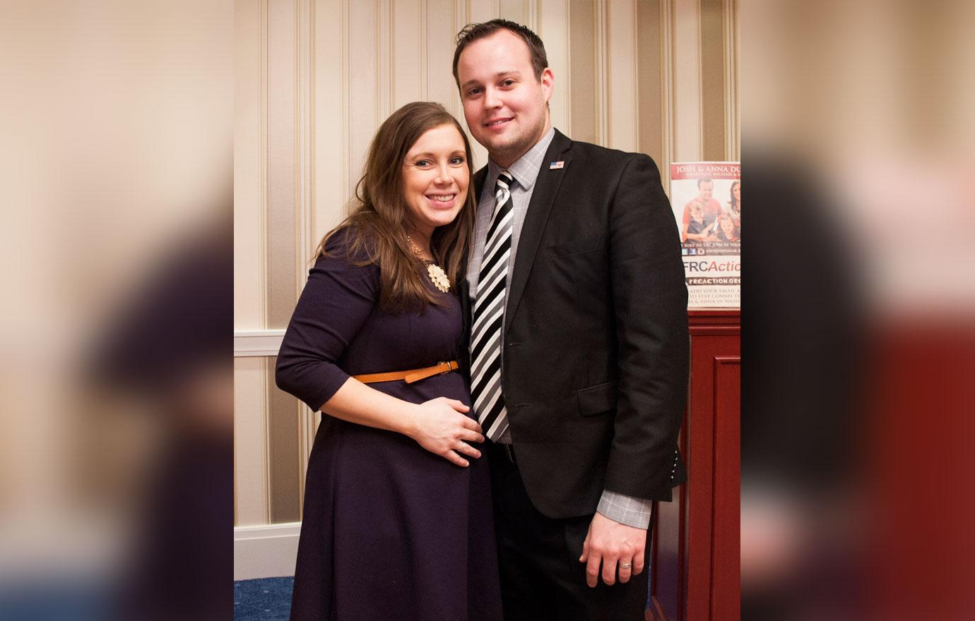 Get caught up on all things duggar 10