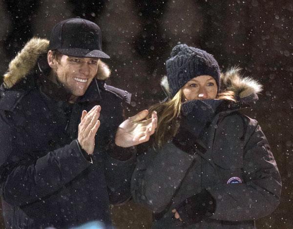 Gisele tom brady pda kissing divorce hockey 08