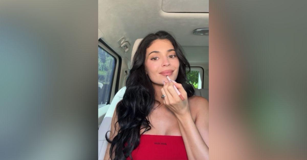 image of Kylie Jenner did her makeup in a car.