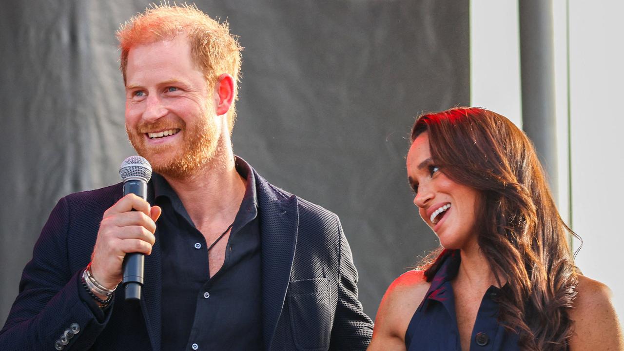 Image of Meghan Markle and Prince Harry took a private charter back to the United Kingdom.