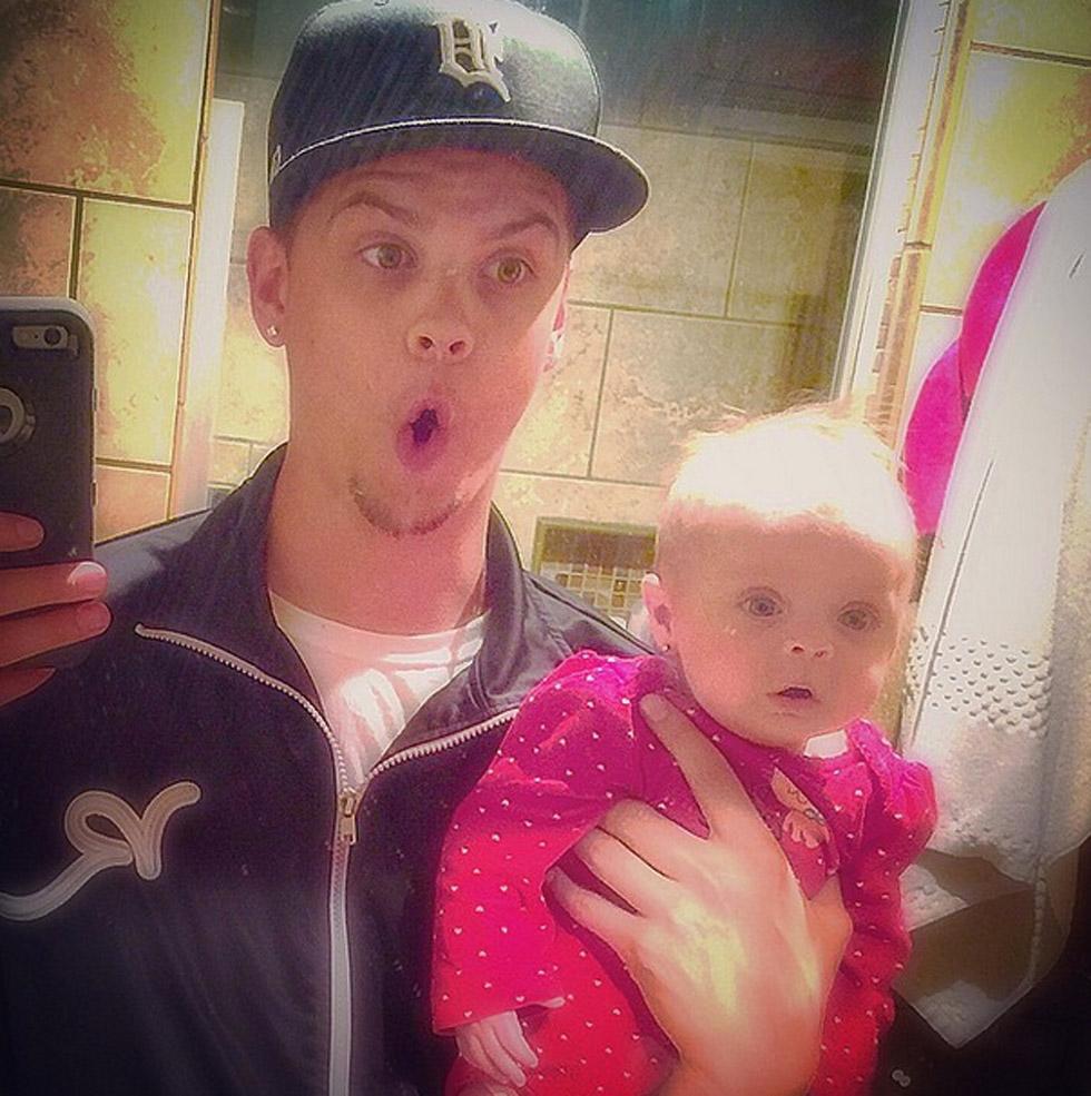 Tyler baltierra nova selfie