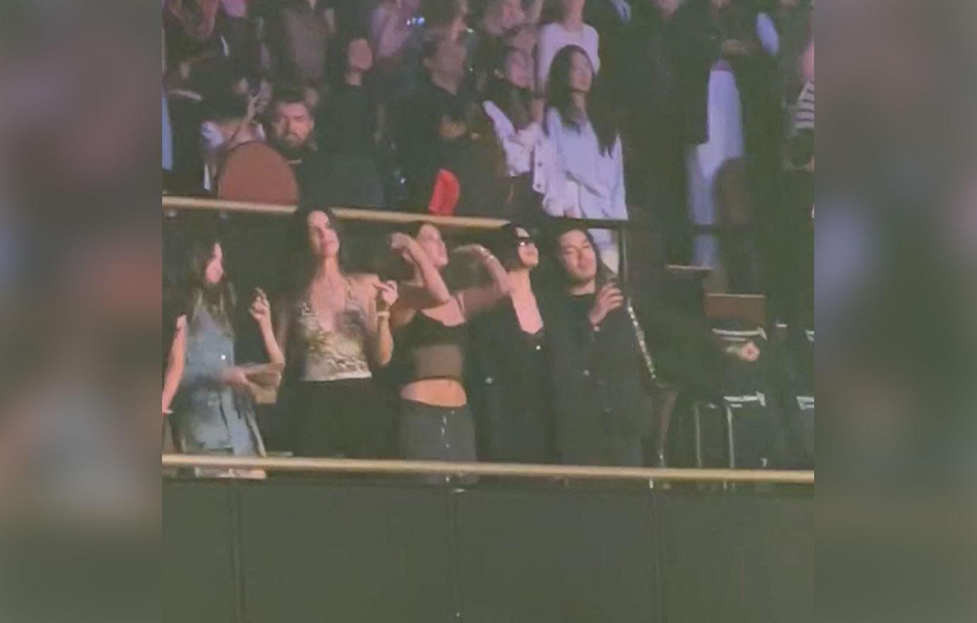 Kendall Jenner Dances At Ex Harry Styles La Concert