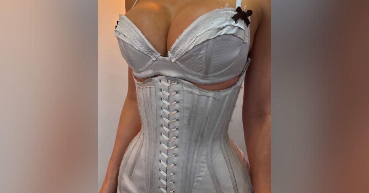kylie jenner breaking dress code jeff bezos lauren sanchezs wedding white