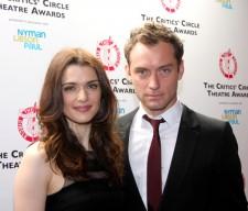 2010__01__Rachel_Weisz_Jude_Law_Jan27_8 225×192.jpg