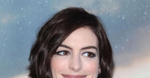 Anne hathaway smile