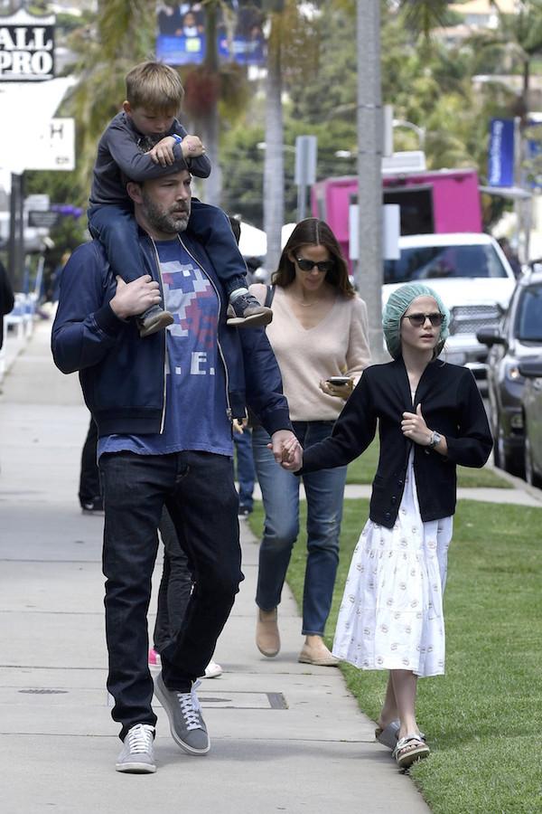 Ben Affleck and Jennifer Garner reunite with the kids for Sunday Mass