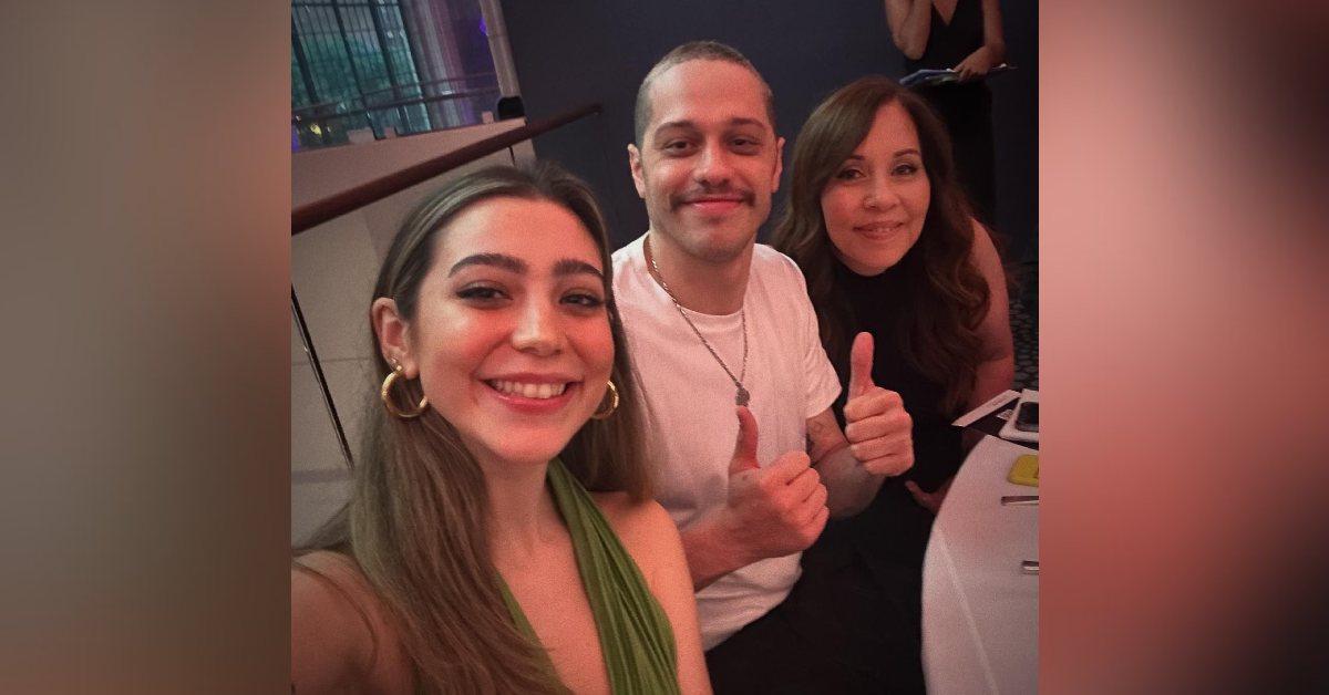 Photo of Pete Davidson, his sister Casey and mom Amy.