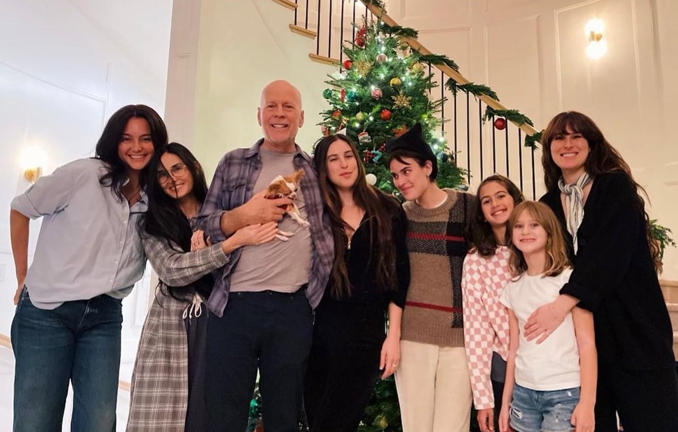 bruce willis celebrates holidays emma heming demi moore daughters photos