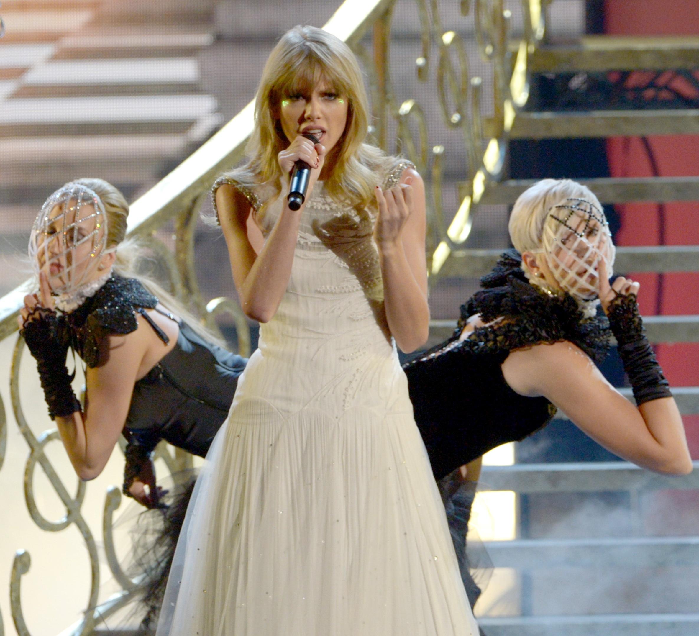 I Knew You Were Trouble Taylor Swift | Sticker