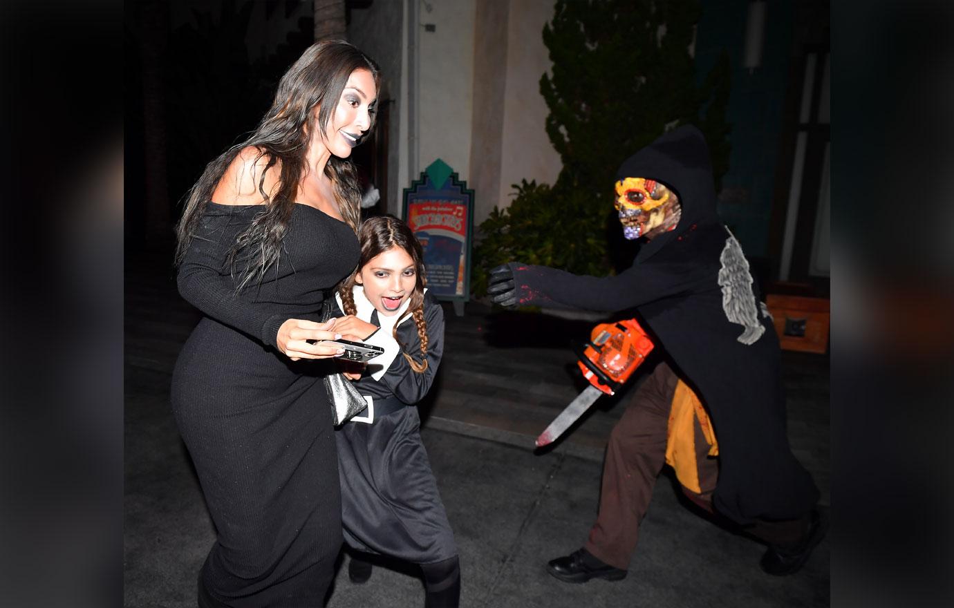 farrah-abraham-daughter-sophia-halloween-costume-photos