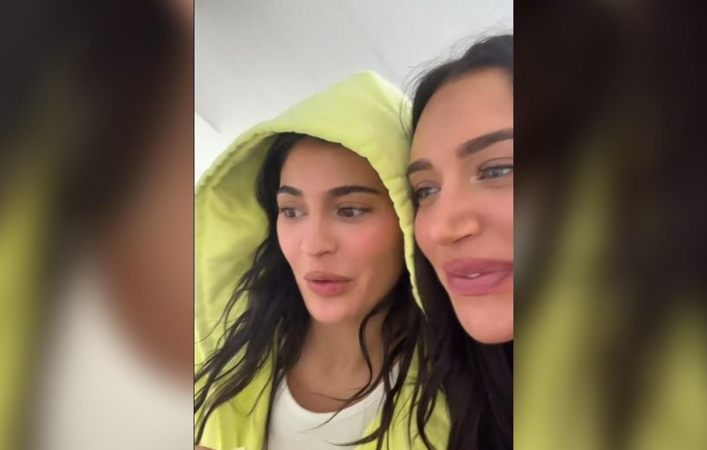 stassie karanikolaou always pays kylie jenner forgets purse