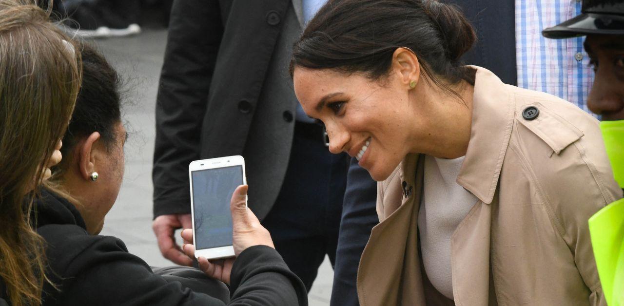 meghan markle strategically holding off releasing explosive memoir