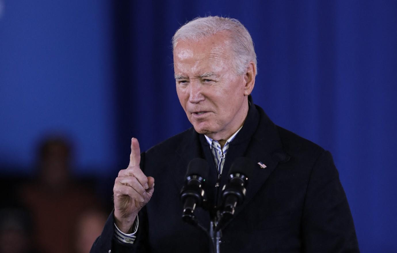 joe biden people dont like hillary clinton  barack obama