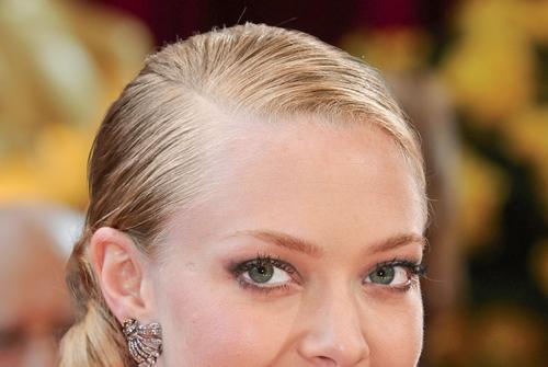 2010__11__okmagazine style amandaseyfried_ _2.jpg