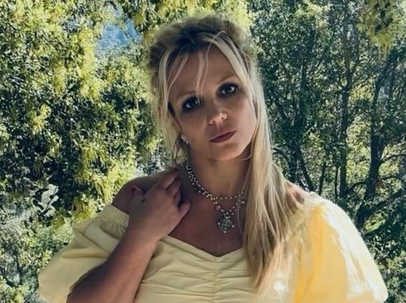 britney spears broken bone foot trauma head twists ankle