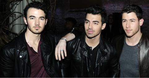 Jonas brothers reunion music photos