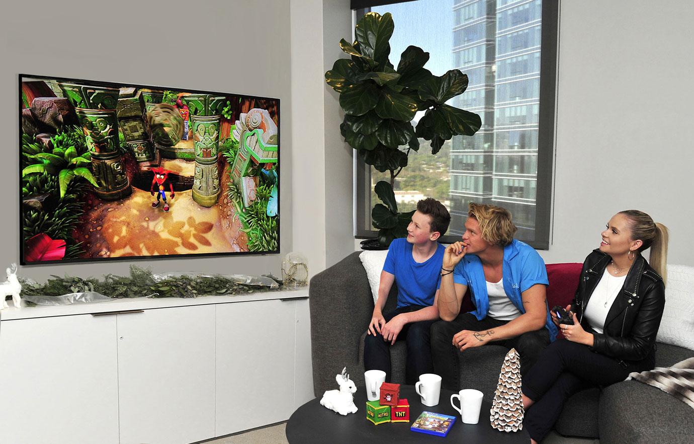 Cody Simpson and Siblings Playing Activision`s Crash Bandicoot N. Sane Trilogy