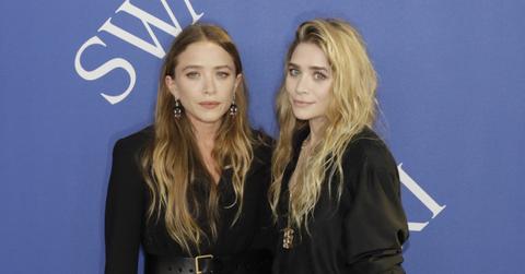 Photo of Mary-Kate and Ashley Olsen.