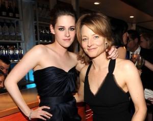 2011__03__Kristen_Stewart_Jodie_Foster_March17newsnea 300×237.jpg