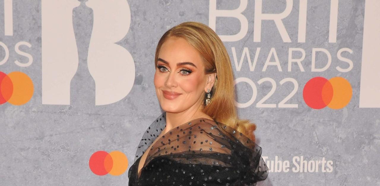 Adele Twerks On Stage While Singing 'Send My Love': Watch!