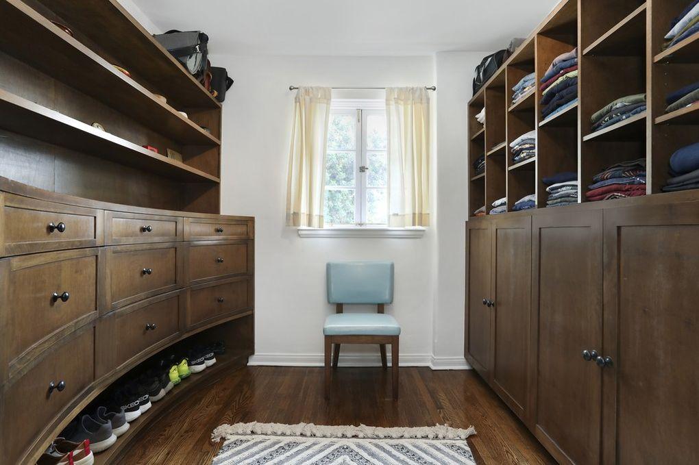 kristen stewart house closet