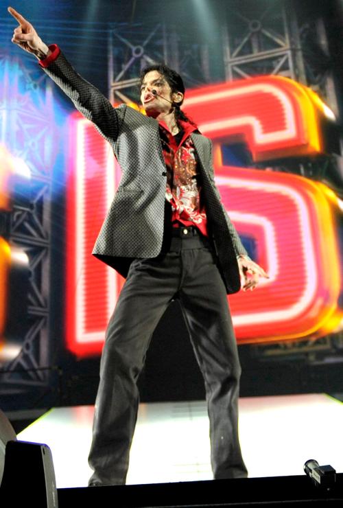 2009__07__michael_jackson_nymj705_ccc.jpg