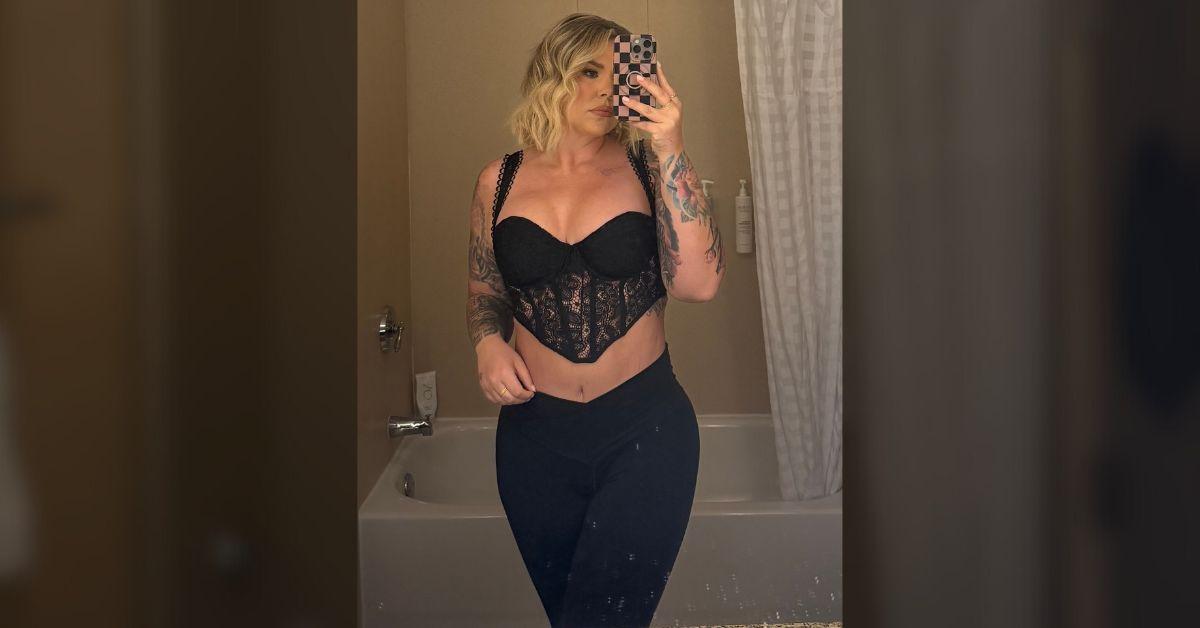 image of Kailyn Lowry showed off her incredible weight loss following her tummy-tuck surgery.