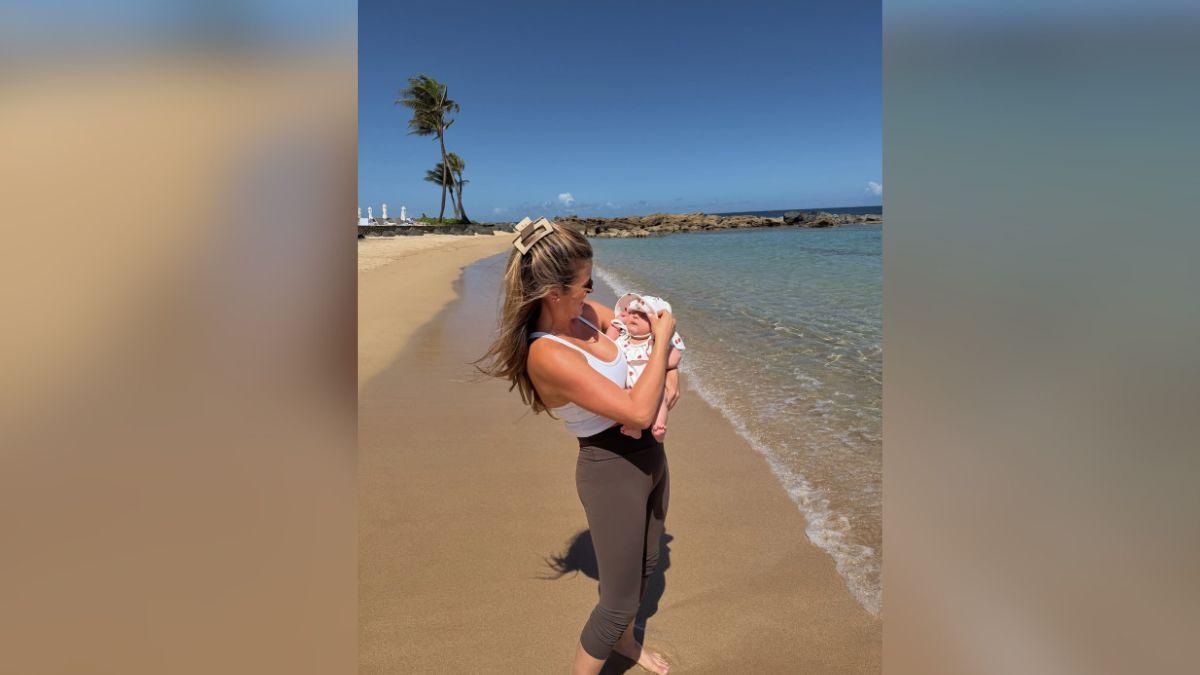 image of JoJo Fletcher is spending Mother's Day with her family. 