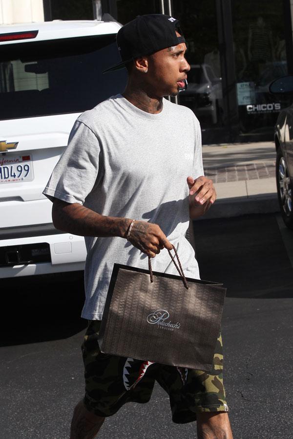 Tyga kylie jenner graduation