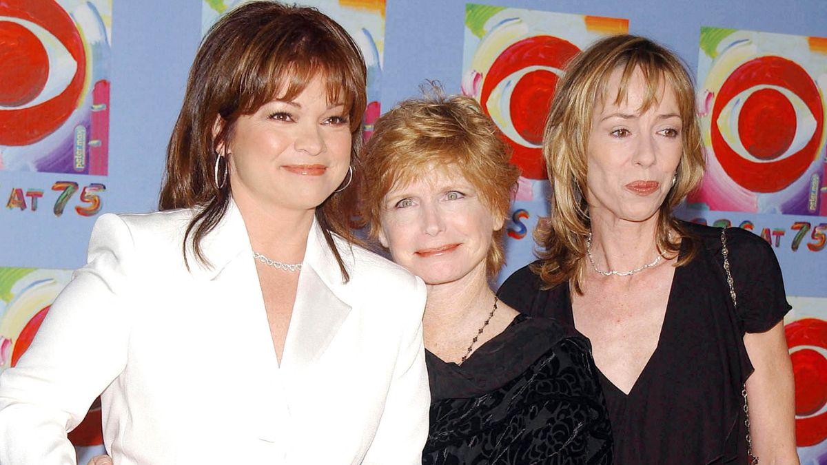 Photo of Mackenzie Phillips admitted they would sometimes do coke in their dressing rooms.