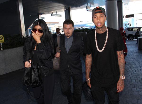 Kim kardashian warns kylie tyga2