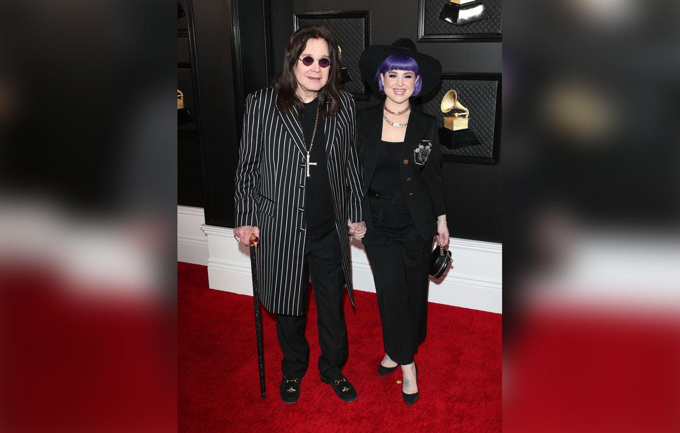 kelly osbourne checks into rehab austin texas revealing relapsed alcohol