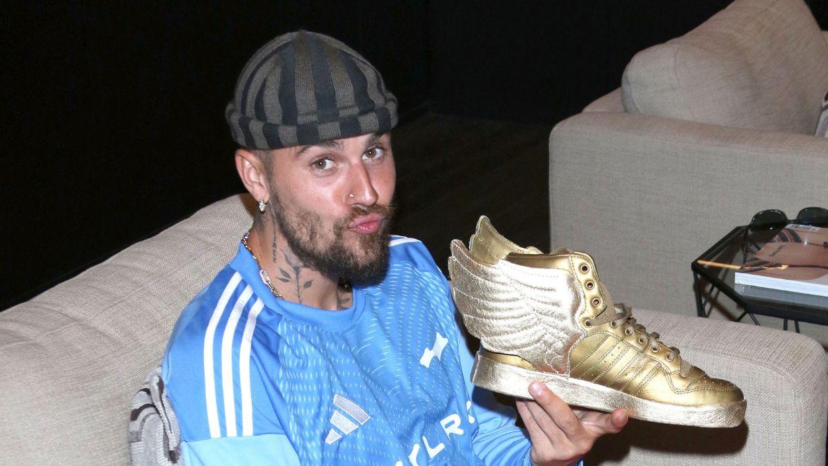 Image of The performance divided fans and critics online.