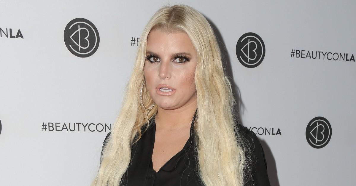 Jessica Simpson shows off 'neon energy' in bright green bikini