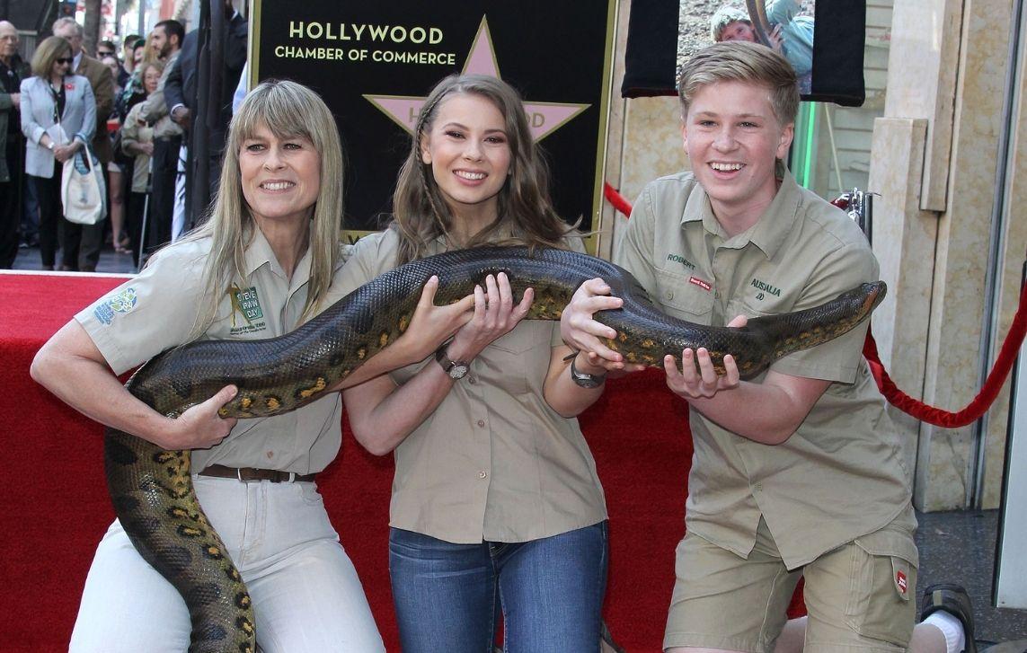 robert bindi irwin pay tribute dad steve irwin day