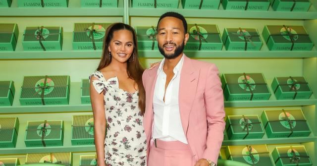 chrissyteigenjohnlegendnightoutpp