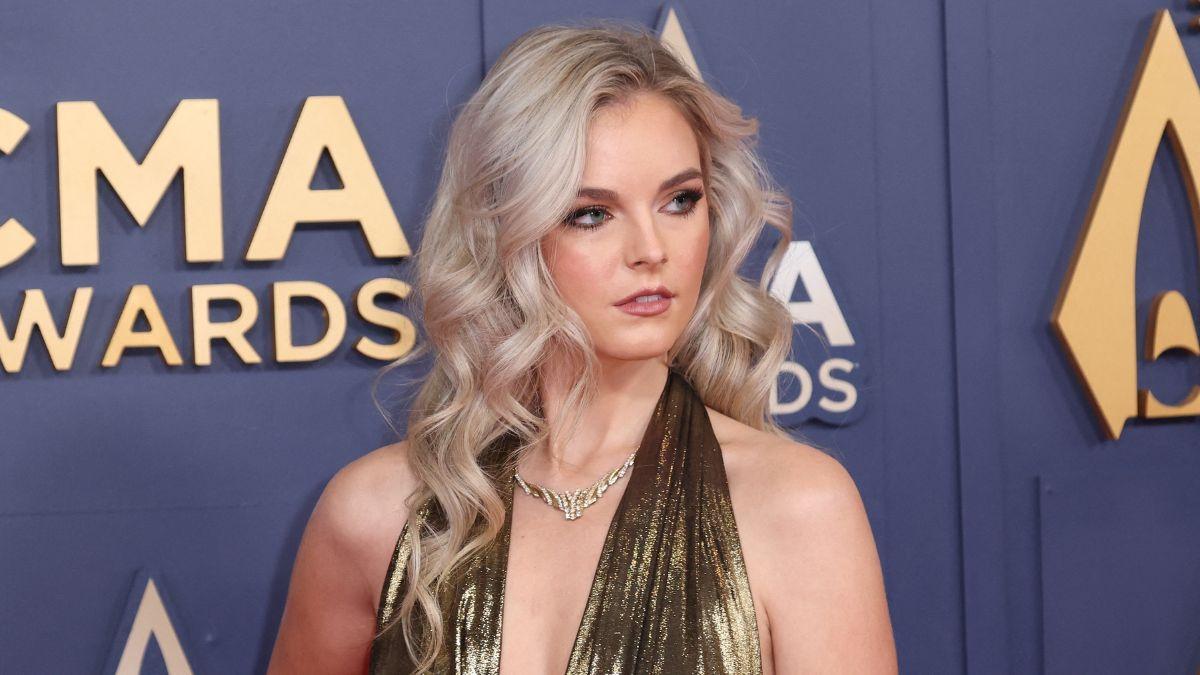 who is keith urban rumored girlfriend karley scott collins