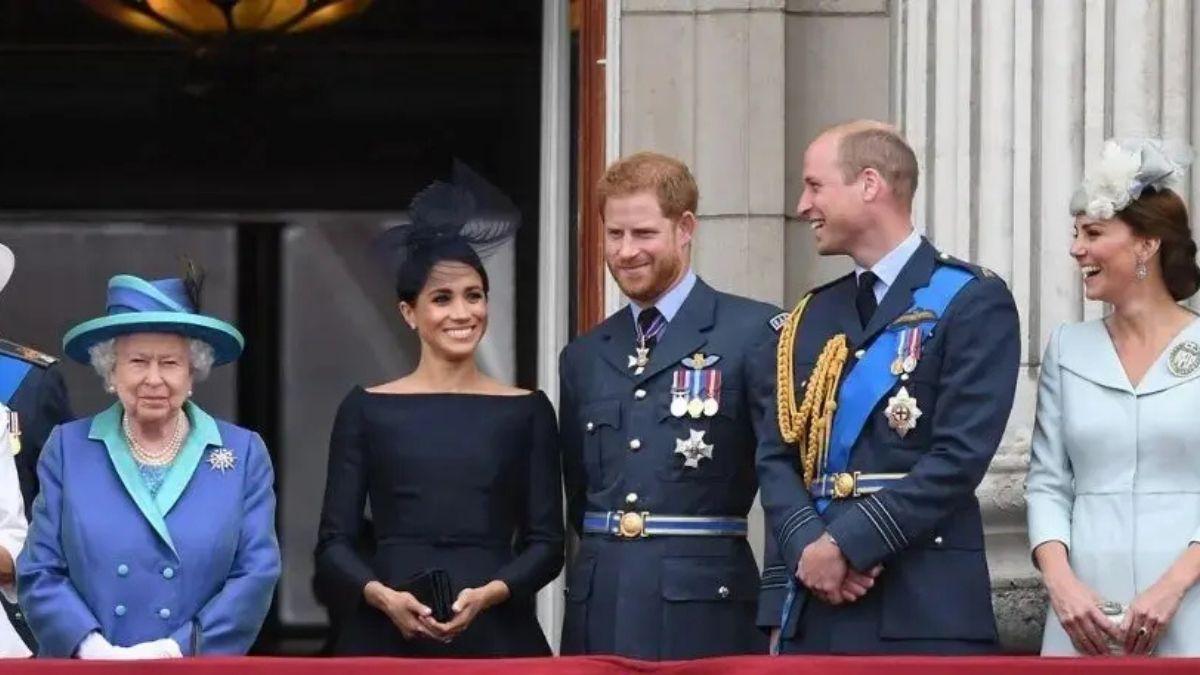 image of royal family