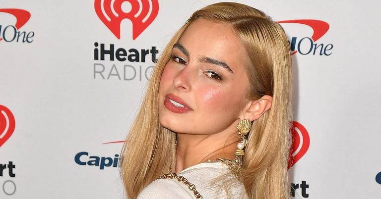 Addison Rae Turns Heads In Barely-There Panty Line & Bra: Photos