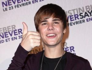 2011__02__Justin_Bieber_Feb18_72m 300&#215;230.jpg