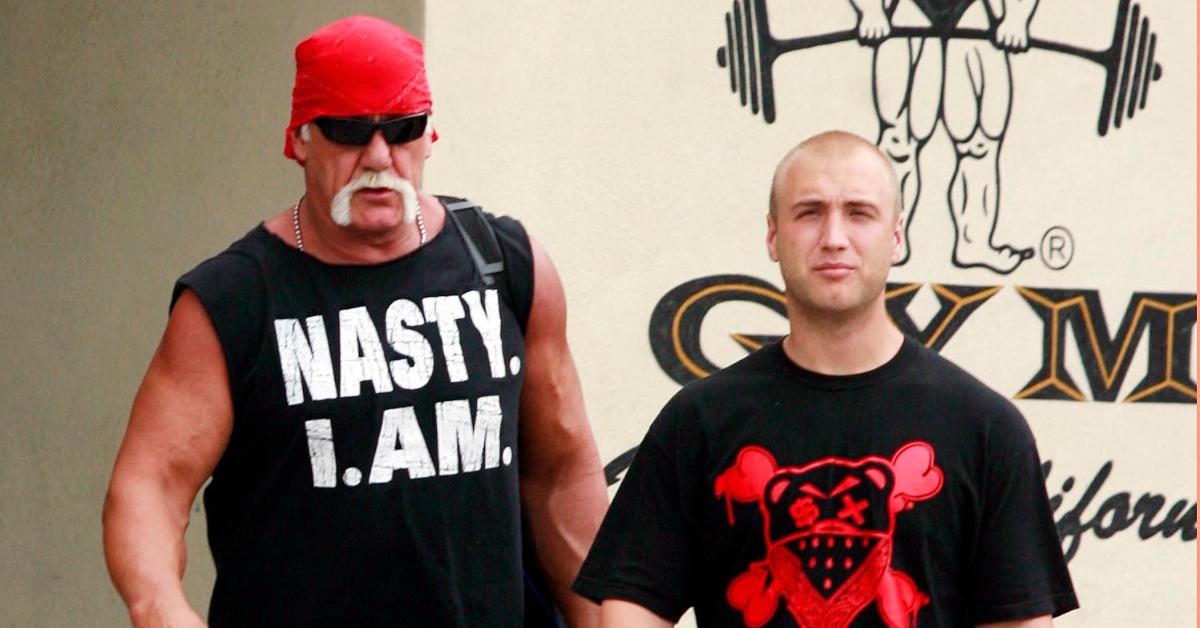 Image of Nick Hogan got emotional during a 10-bell salute tribute for his father.