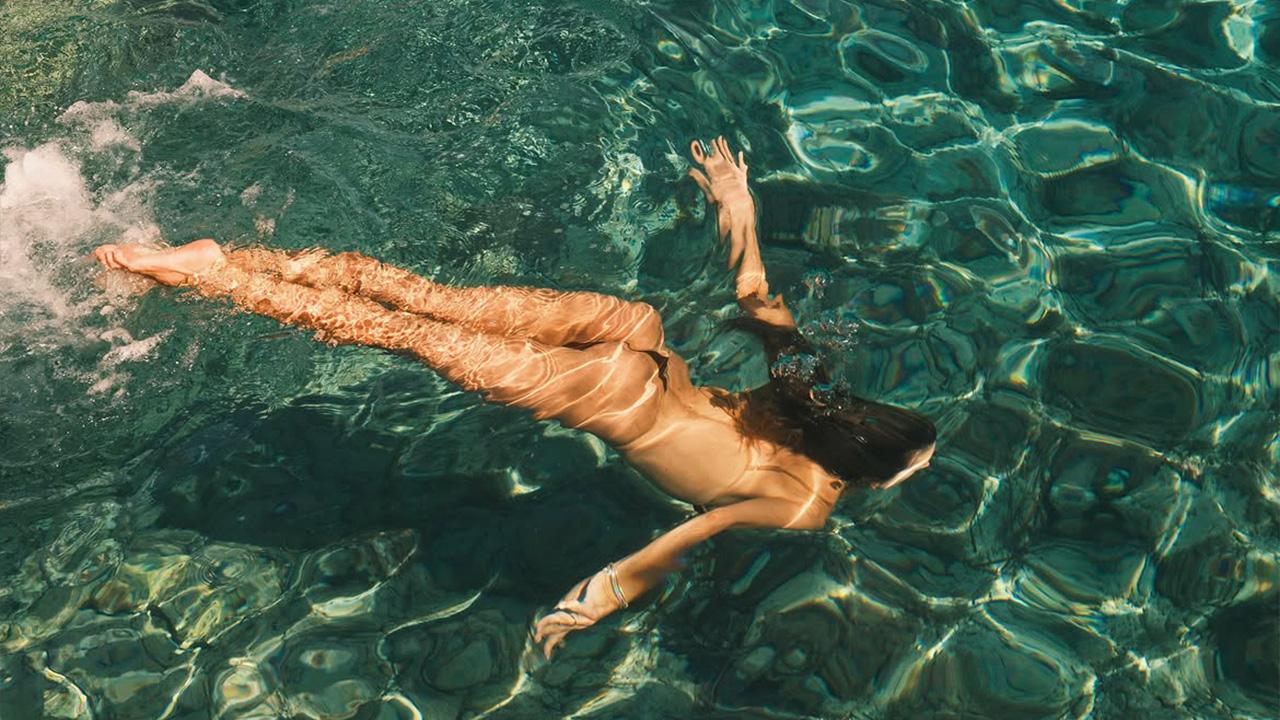 Image of Alessandra Ambrosio and Buck Palmer confirmed their engagement in August.
